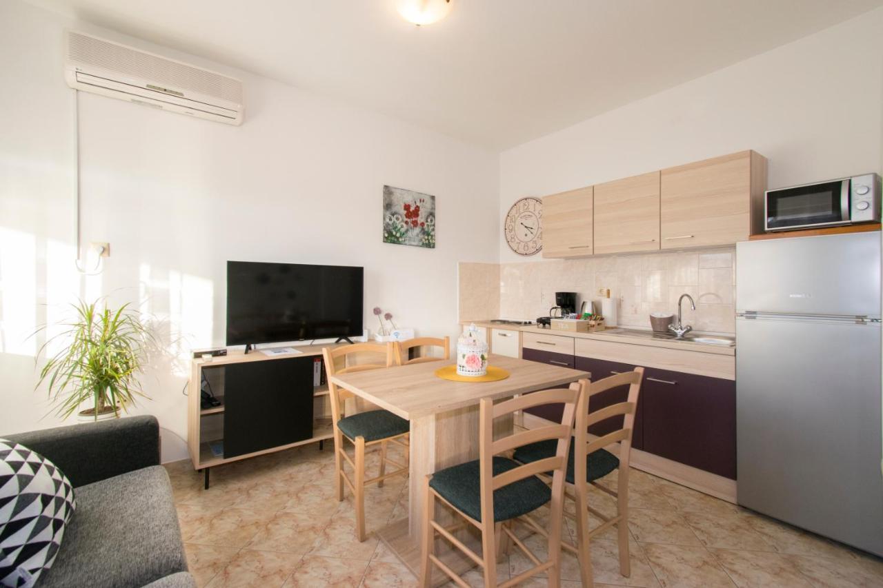 Apartman Fuma 로비니 외부 사진