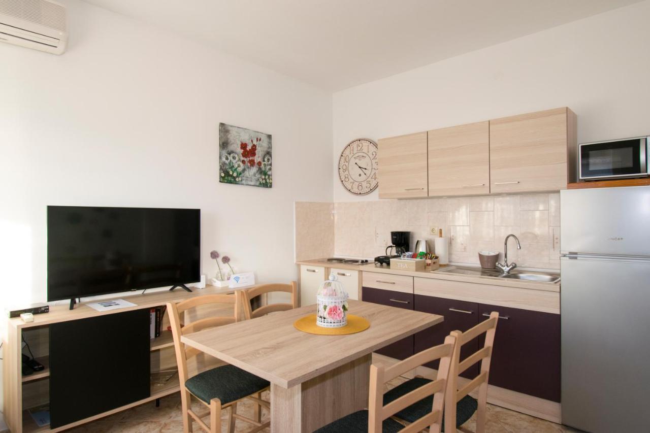 Apartman Fuma 로비니 외부 사진